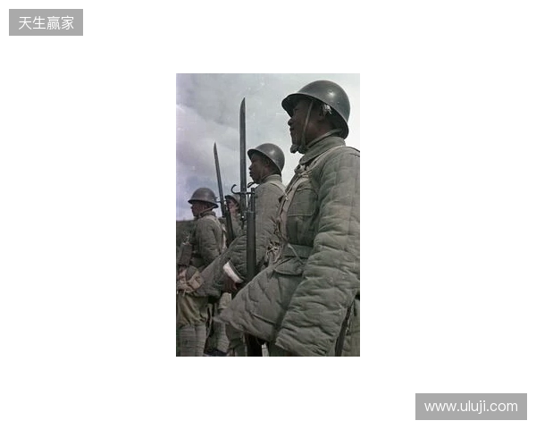 官方:马奎尔与曼联续约至2027年夏天,附带一年续约选项 官方:马奎尔与曼联续约至2027年夏天,附带一年续约选项