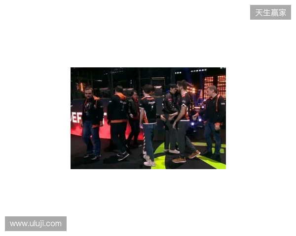 戴帽助球队大胜西海岸，官方：蓉城外援费利佩当选中超第4轮最佳