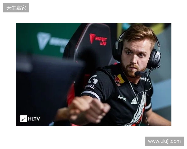 半场-武汉三镇0-0成都蓉城 罗慕洛凌空抽射造险郭嘉宇献精彩扑救